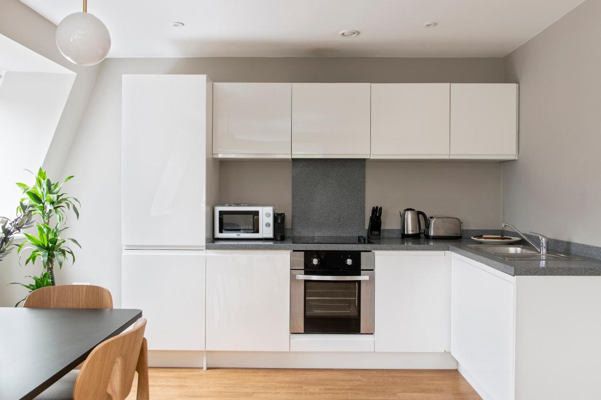 Cove Minshull Street Отель 4*