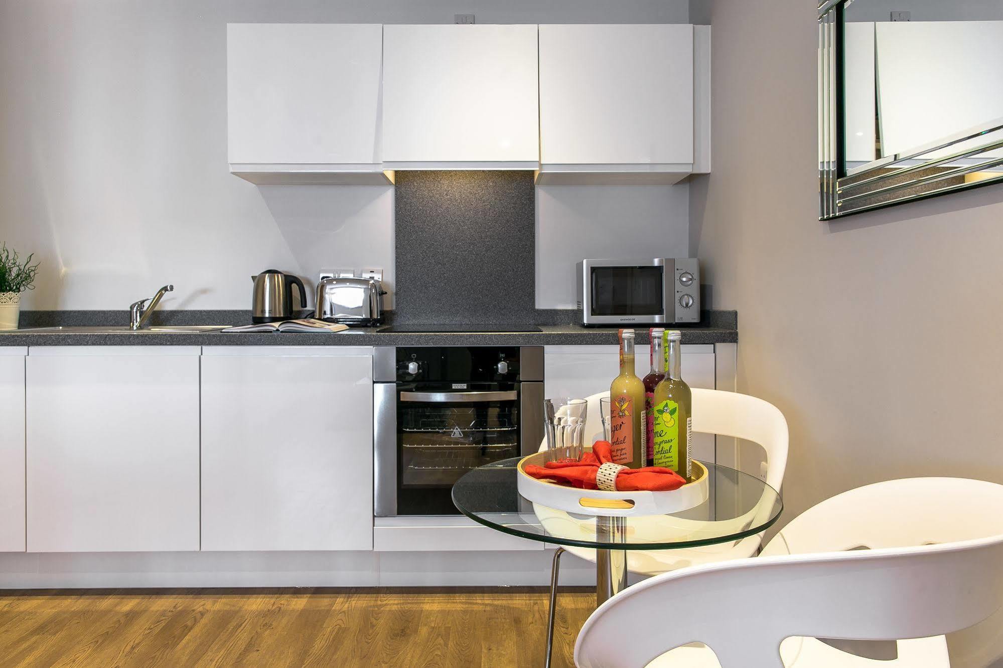 Cove Minshull Street Отель 4*